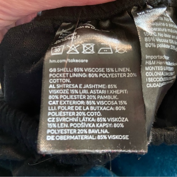 H&M Divided black linen blend pull on shorts size M - Picture 3 of 6